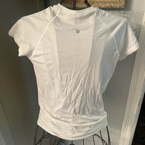 Lululemon Swiftly Tech Top